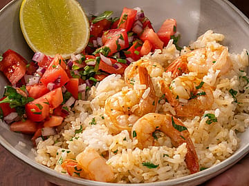 Rice Cooker Coconut Rice with Prawns