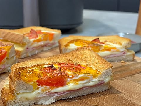 Air Fryer Breakfast Toast