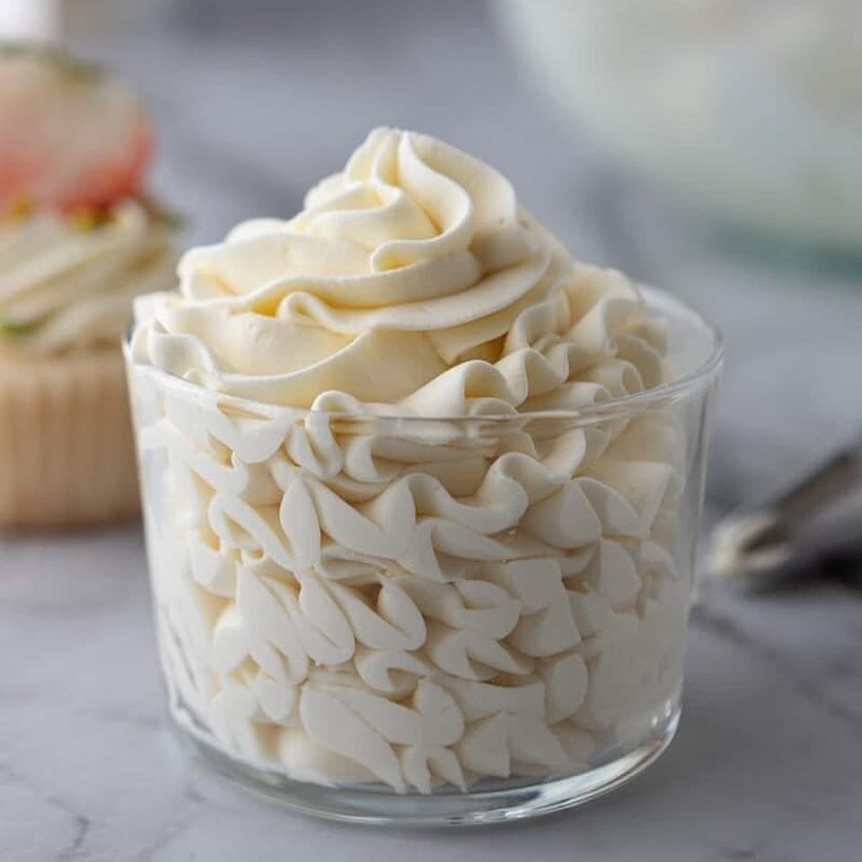 The Best Mascarpone Frosting Recipe